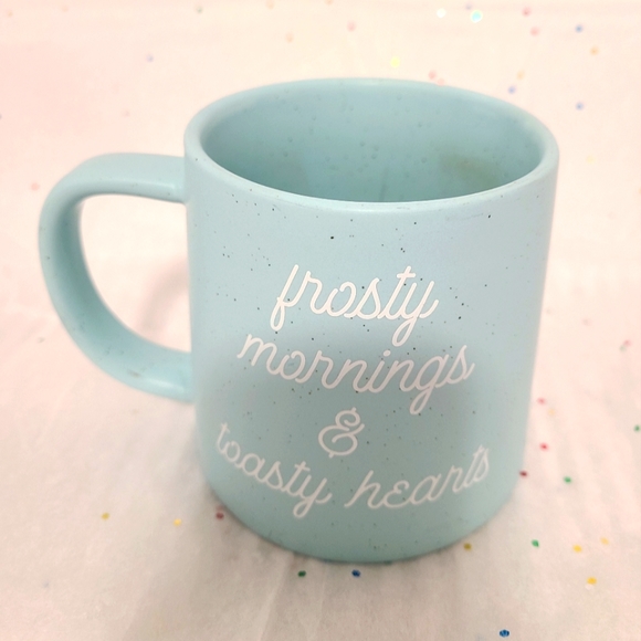 🌟'Frosty Mornings & Toasty Hearts' Coffee or Tea Mug - Picture 4 of 5